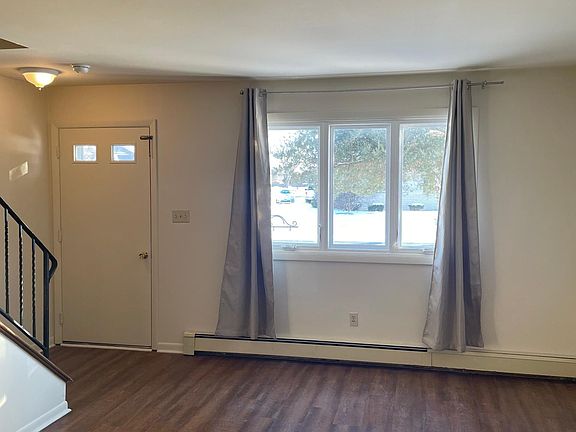 3rd image of 117 Town Crest Dr #A