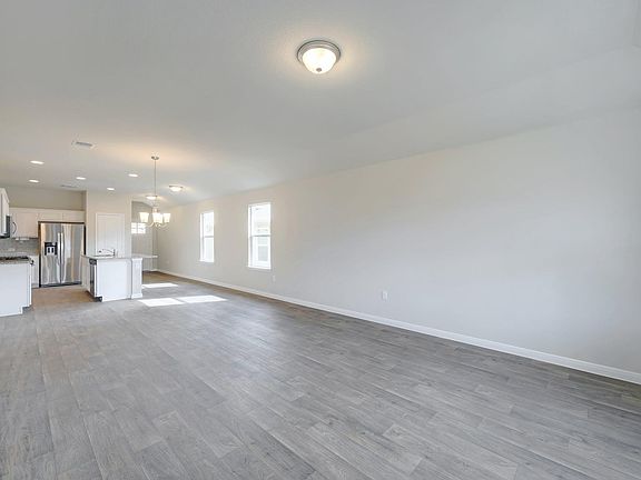 5th image of 14130 Macquarie Dr