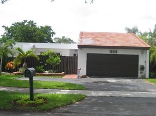 19626 W Lake Dr, Hialeah, FL 33015