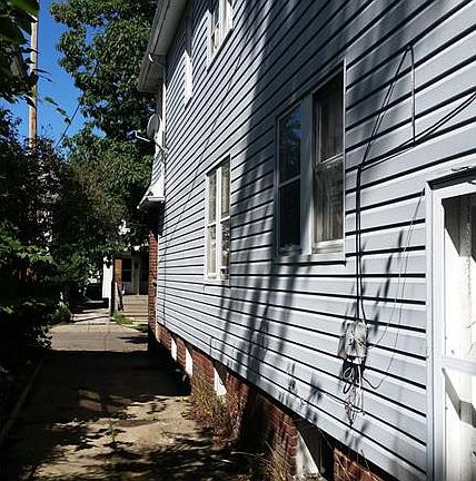 4th image of 871 E 130th St
