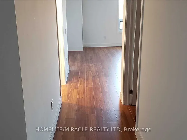 1 Wellington St #318 — Photo 15