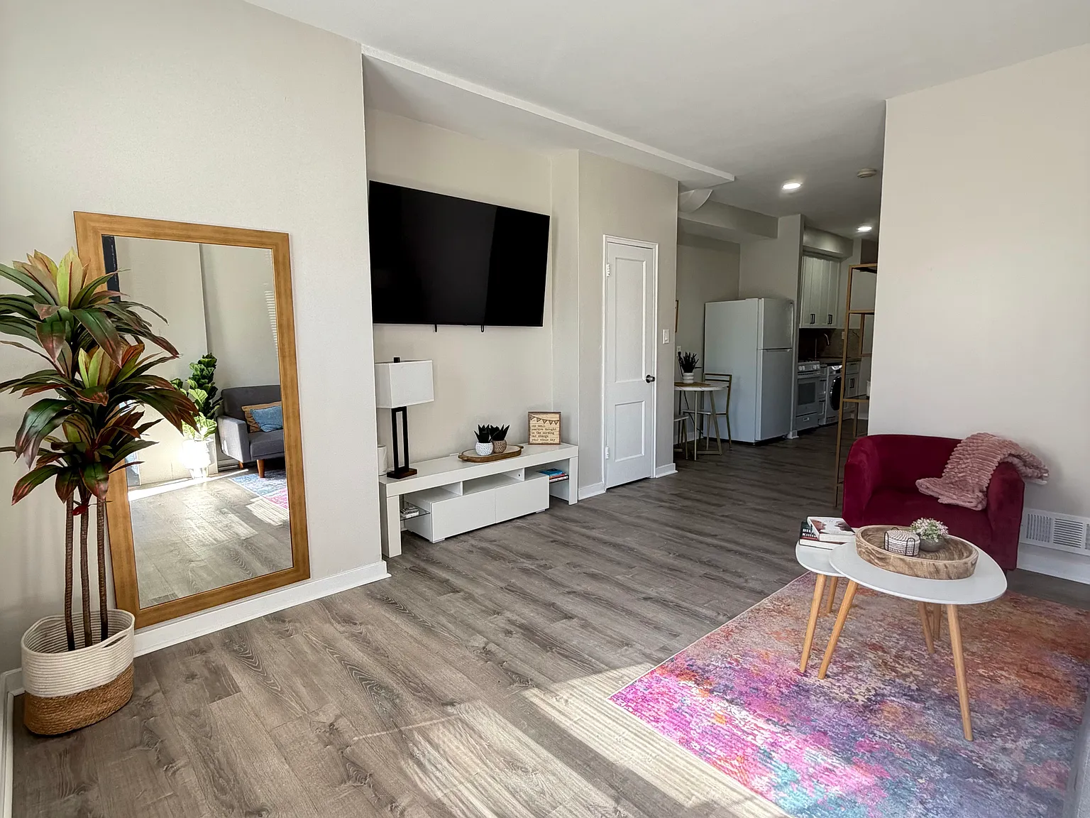 1 bed, 650 sqft, $1,980 — Photo 1