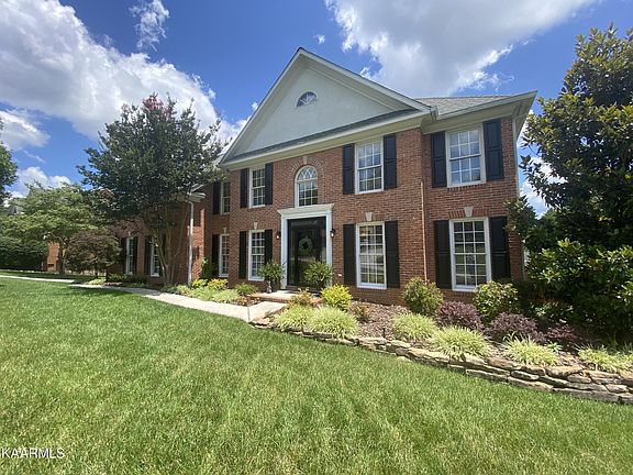 2nd image of 1868 Raven Hill Ct