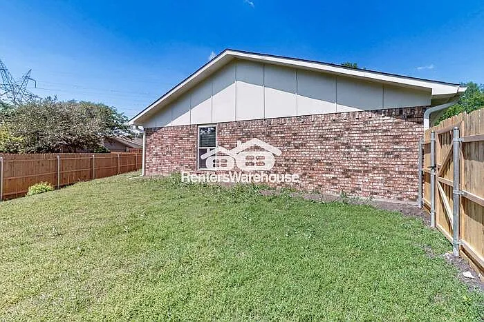 6407 Green Oaks Dr — Photo 34