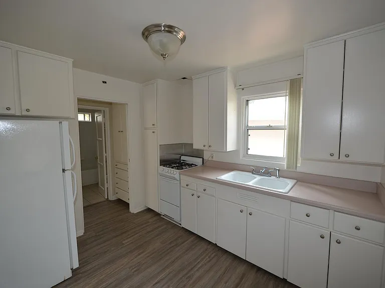 4075 Arizona St #J — Photo 4