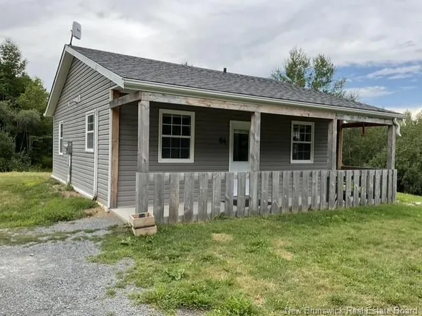 64 Teed Rd, Woodstock, NB E7M 4T4
