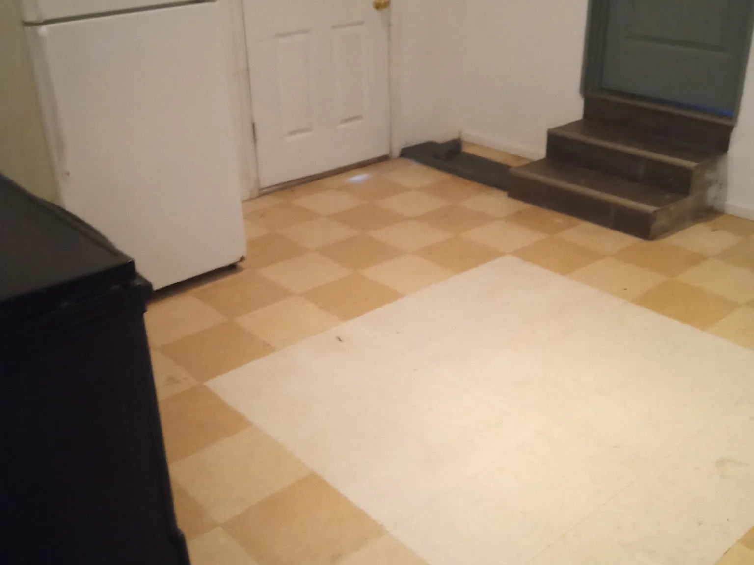 4 bed, 2360 sqft, $1,700 — Photo 3