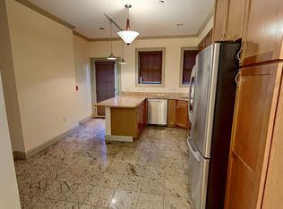 531 Newbury St APT 1, Boston, MA 02215