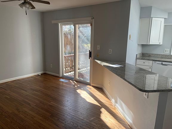 4th image of 6877 McLean Province Cir