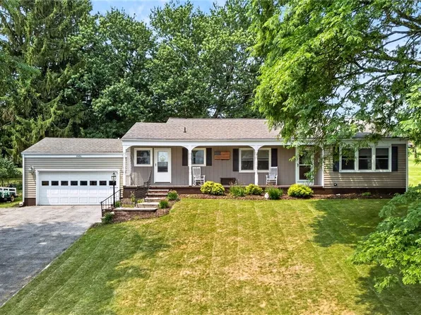 3686 E Saddleback Rd, Canandaigua, NY 14424
