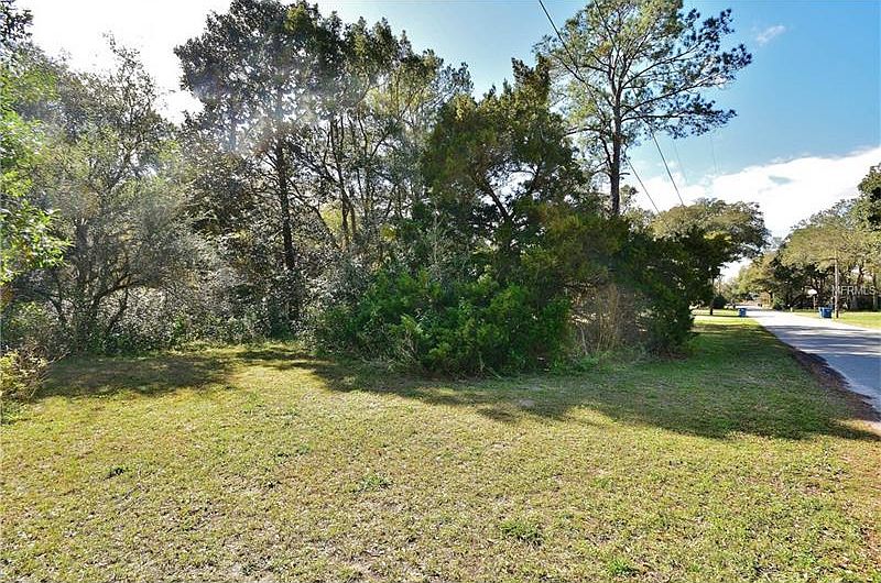 1st image of Poinsettia Dr