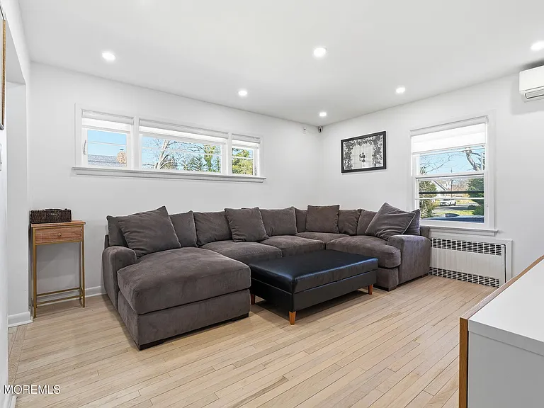 227 Chatham Ave — Photo 11