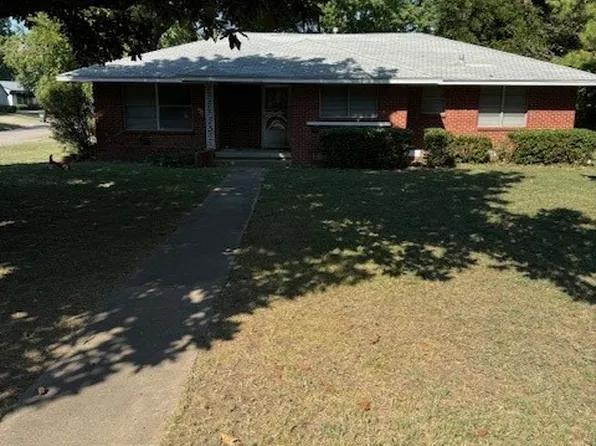 1112 W Lillie Blvd, Madill, OK 73446