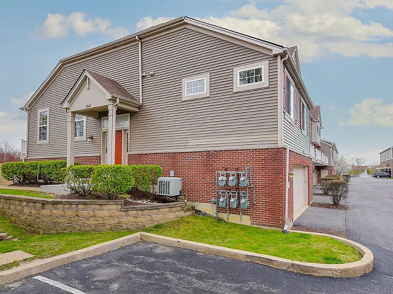 1014 Bradford Dr — Photo 15