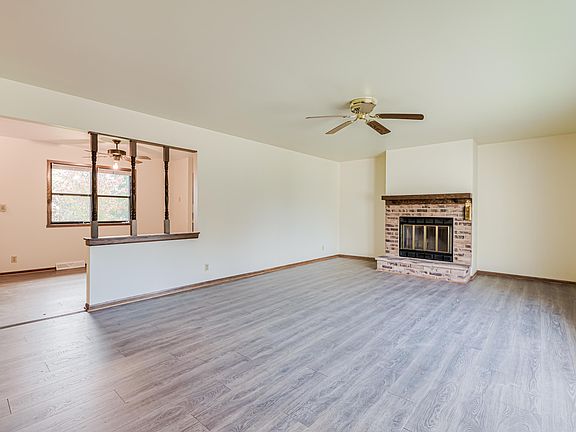 2nd image of 1476 Cedar Dr