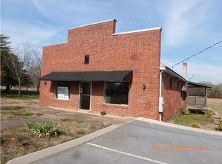 108 N Main St, Six Mile, SC 29682