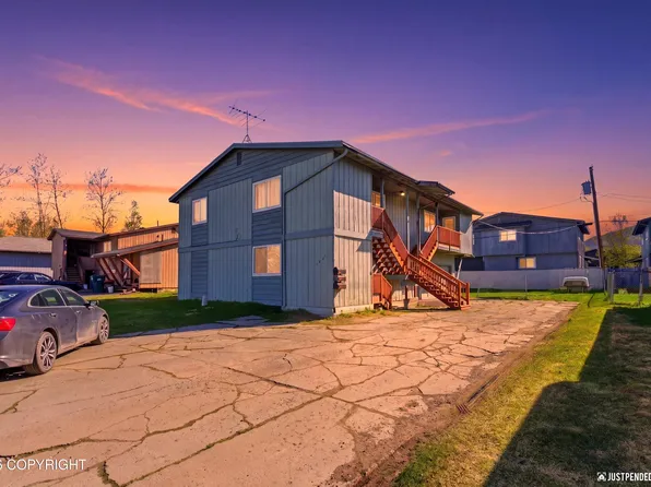 1221 Friendly Ln, Anchorage, AK 99504