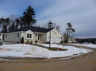 6 Village Rd, Paxton, MA 01612