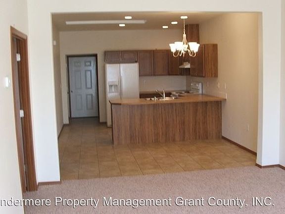 4th image of 1729 W Bemis St #B
