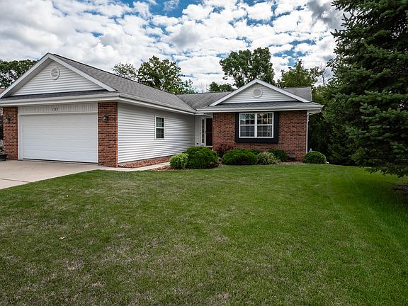 2nd image of 1525 Goldenrod Cir