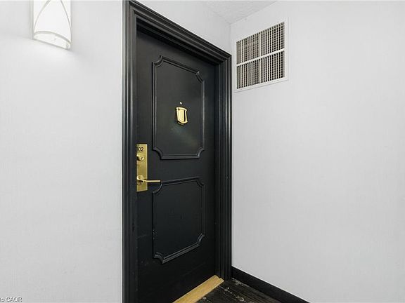 3rd image of 2055 Upper Middle Rd #602