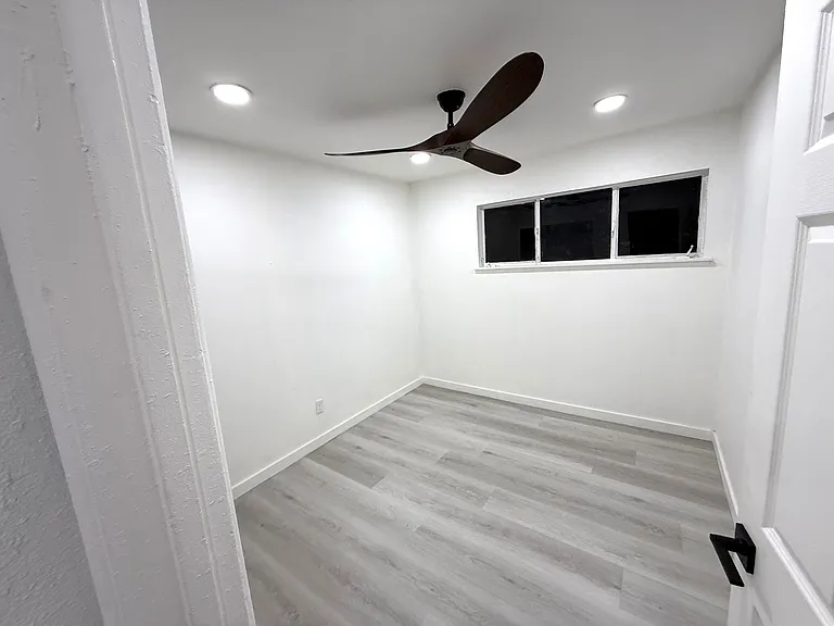 Bedroom #1