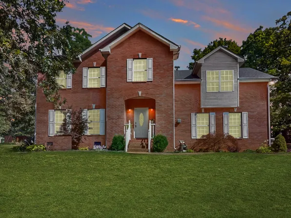 200 Eastside Rd, Burns, TN 37029