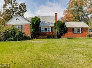 3510 Perry St, Fairfax, VA 22030