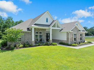 3237 Edinburg Castle Dr, Milton, FL 32583