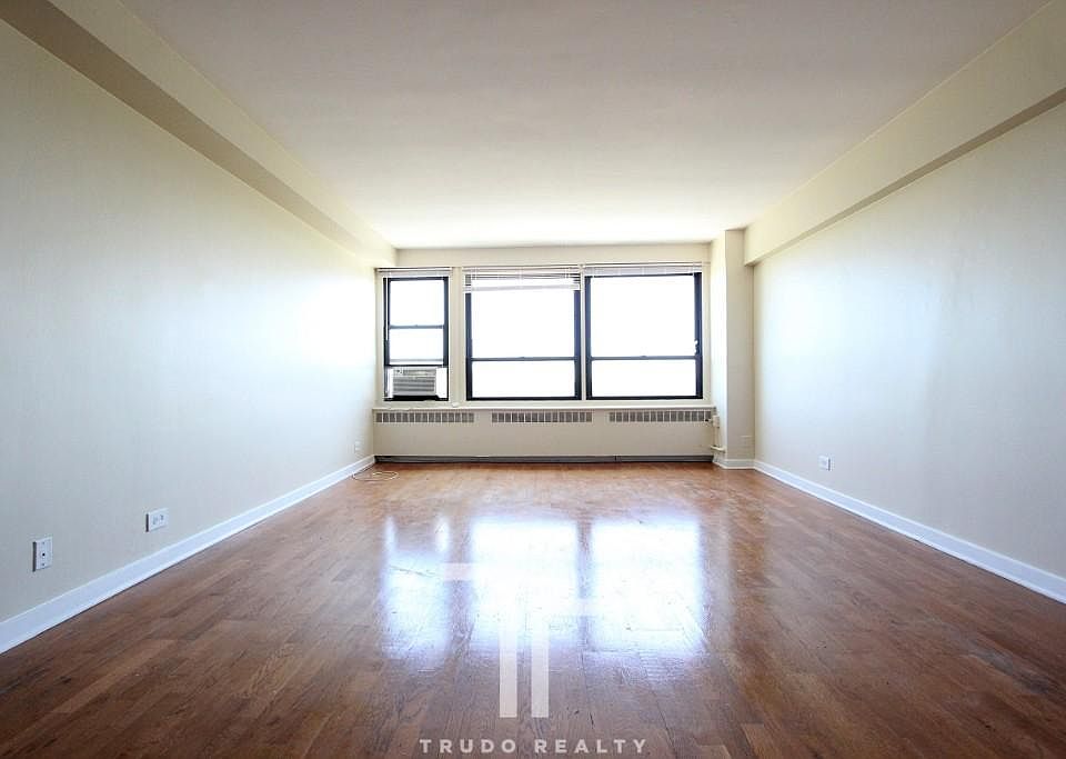 1st image of 4180 N Marine Dr APT 1604