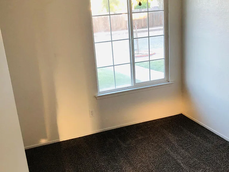6697 N Laureen Ave — Photo 15