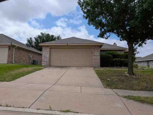 545 Bent Oak Dr, Fort Worth, TX 76131