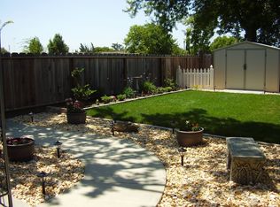 5860 E Mohican Dr, Manteca, CA 95336