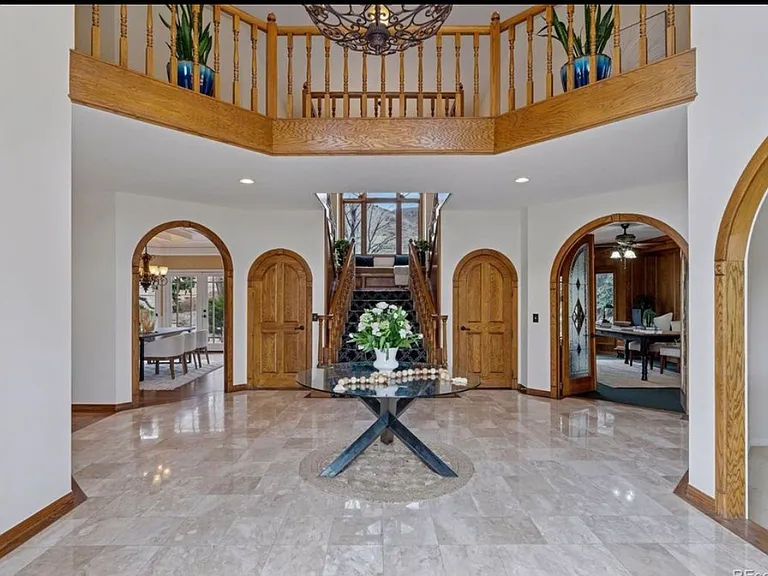 5 Tamarade Dr — Photo 13
