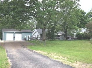 2433 W Ludington Dr, Farwell, MI 48622