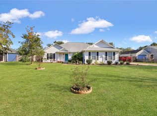 215 Greenbriar Rd, Kingsland, GA 31548