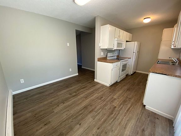 3rd image of 2113 2nd Ave E