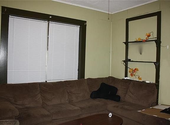 3rd image of 700 E 18th Ave