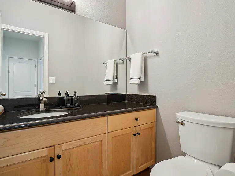 3940 Montclair Ln — Photo 26
