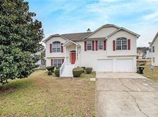 10700 Barberry Dr, Hampton, GA 30228