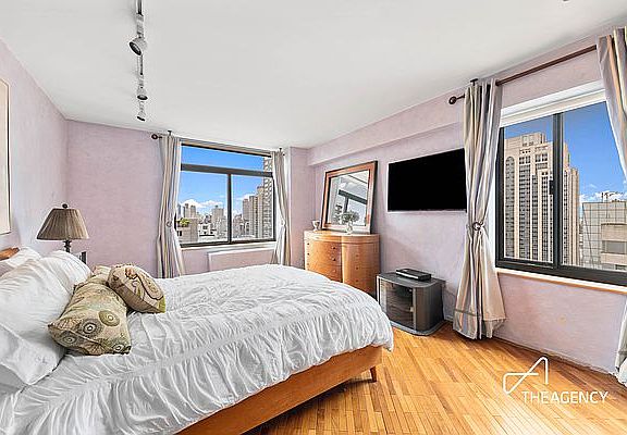 4th image of 400 E 70th St APT 2405