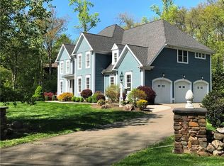 210 Damascus Rd, Branford, CT 06405