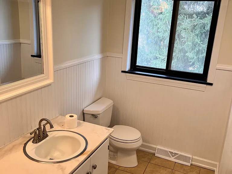 1754 Manitou Rd — Photo 7