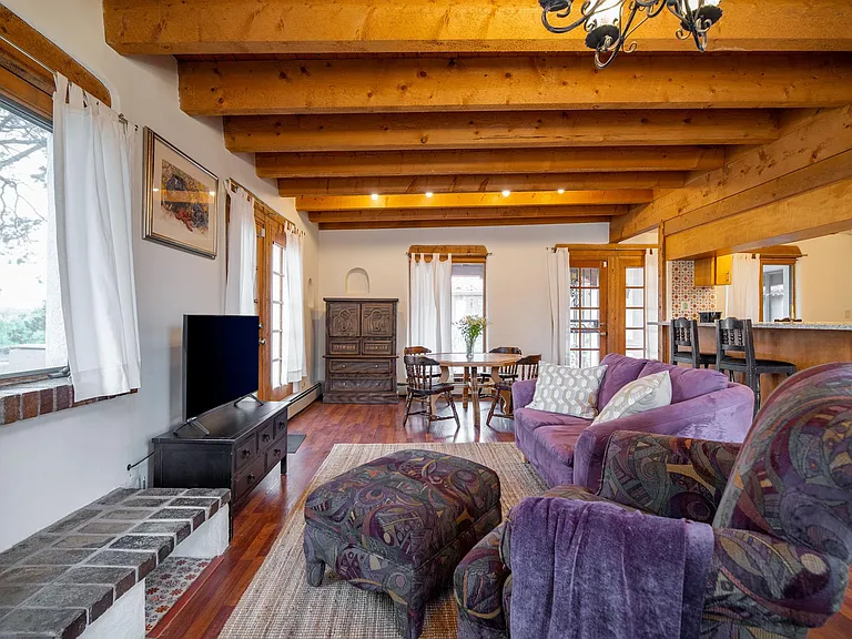 Family room, kitchen dining