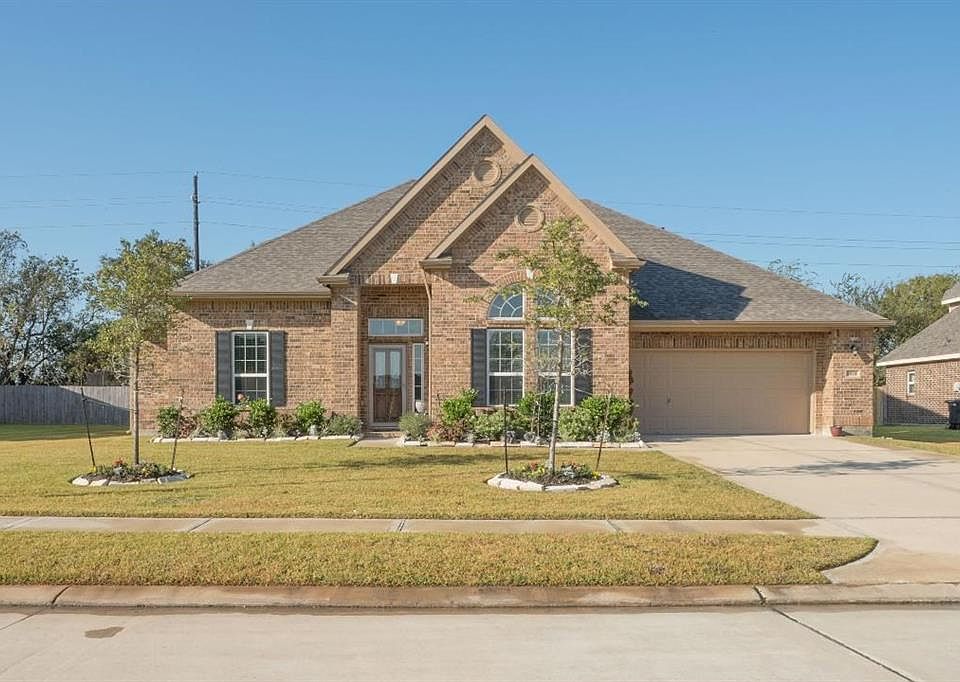 1st image of 3834 Cypress Point Dr