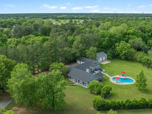 1710 Steele Rd, Springdale, AR 72762