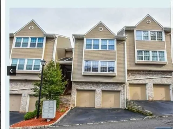 586 Windsor Dr #808, Palisades Park, NJ 07650