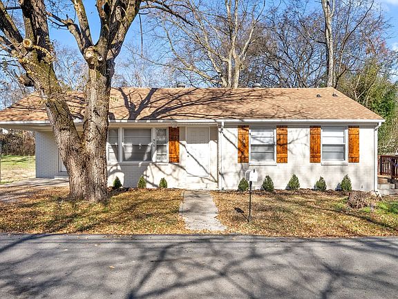 2nd image of 950 Greenwood Ct