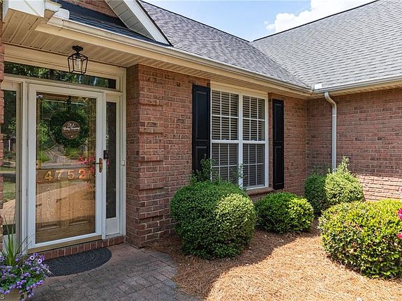 5th image of 4752 Barrington Place Ct