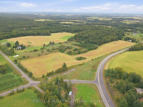5th image of 112 Cedar Hill Side Rd